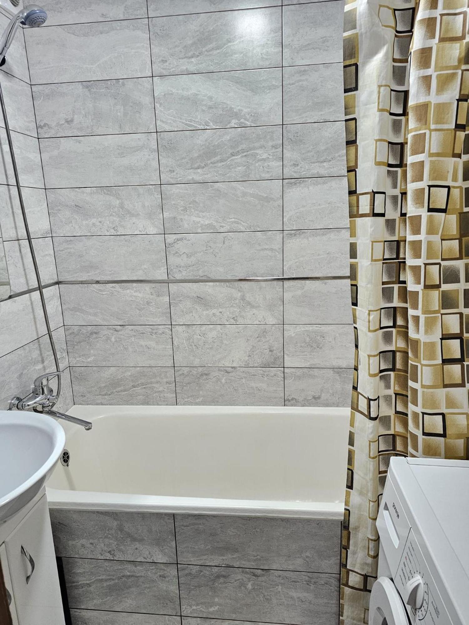 Decebal 2 Appartement Chişinǎu Buitenkant foto